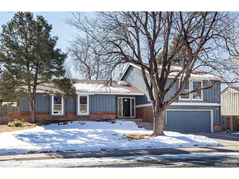 11930 E Bates Cir, Aurora, CO 80014 photo 2