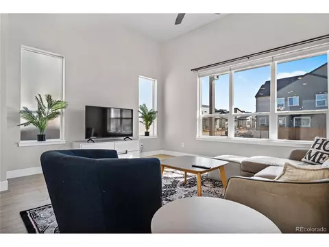 9651 E 61st Pl, Denver, CO 80238 photo 5
