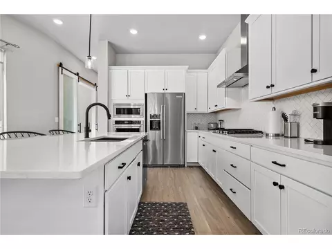 9651 E 61st Pl, Denver, CO 80238 photo 9