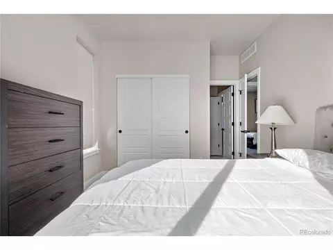 9651 E 61st Pl, Denver, CO 80238 photo 25