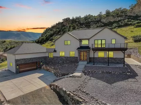 5444 Country Club Dr, Larkspur, CO 80118