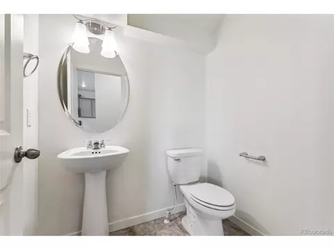 22313 E 6th Pl, Aurora, CO 80018 photo 10
