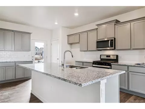 22313 E 6th Pl, Aurora, CO 80018 photo 8