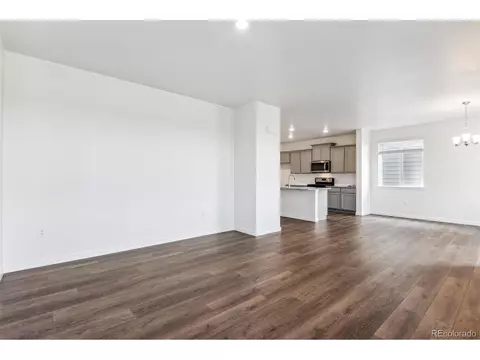 22313 E 6th Pl, Aurora, CO 80018 photo 4