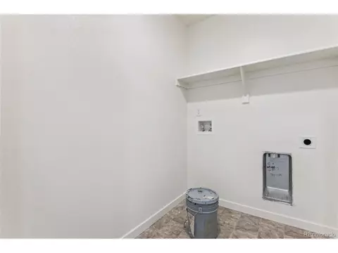 22313 E 6th Pl, Aurora, CO 80018 photo 11