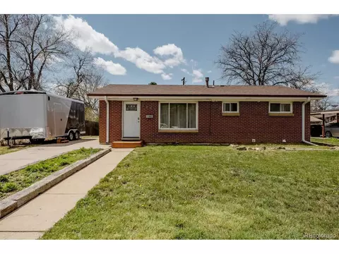 3045 Vaughn St, Aurora, CO 80011