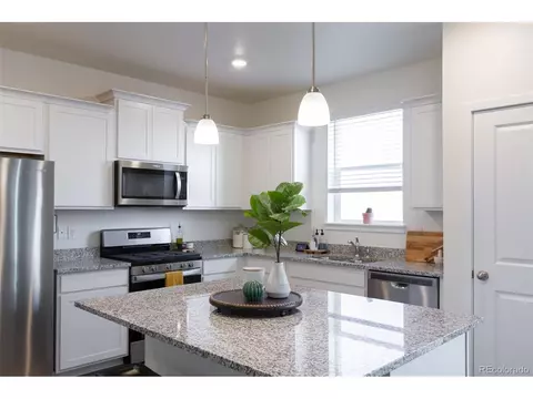 45848 Silverdrop Ave, Bennett, CO 80102 photo 9