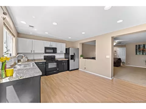2218 E 111th Dr, Northglenn, CO 80233 photo 7