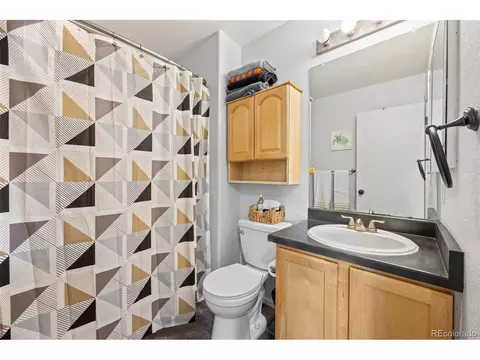 2218 E 111th Dr, Northglenn, CO 80233 photo 11