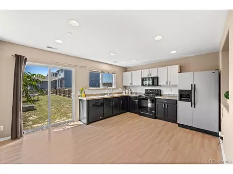 2218 E 111th Dr, Northglenn, CO 80233 photo 6