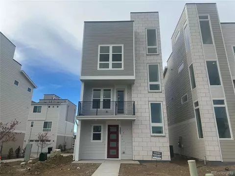 5205 Queen Ct, Arvada, CO 80002