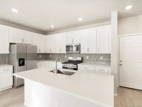 791 N Tempe St, Aurora, CO 80018 photo 6