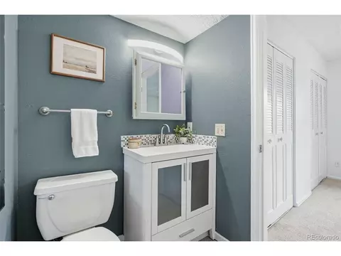 Bath - 3250 Oneal Cir #L-L10, Boulder, CO 80301 photo 1 of 1