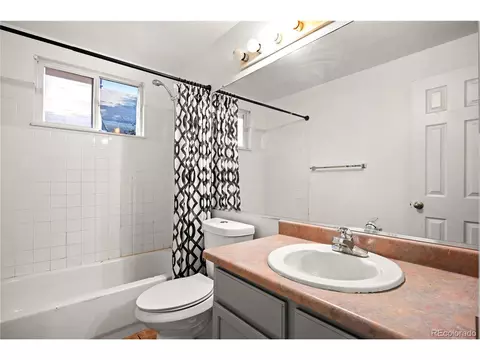 14926 E 52nd Ave, Denver, CO 80239 photo 9