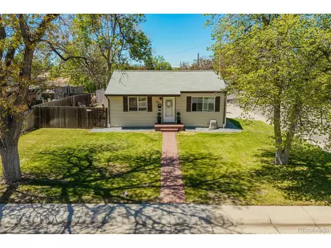 795 Ironton St, Aurora, CO 80010