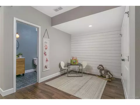 10199 E 25th Dr, Aurora, CO 80010 photo 25