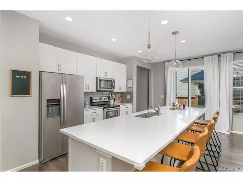 10199 E 25th Dr, Aurora, CO 80010 photo 6