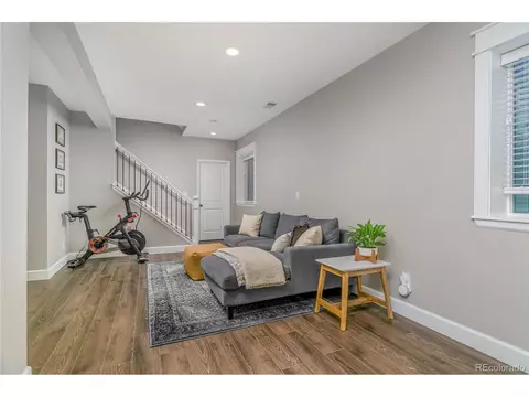 10199 E 25th Dr, Aurora, CO 80010 photo 24