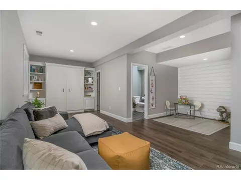 10199 E 25th Dr, Aurora, CO 80010 photo 23