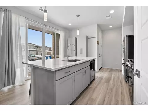23585 E 5th Pl, Aurora, CO 80018 photo 5