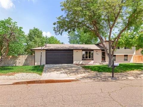 4201 Blueflax Dr, Pueblo, CO 81001
