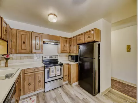 650 S Clinton St #5C, Denver, CO 80247
