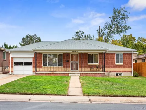 1182 S Eaton St, Lakewood, CO 80232 photo 2