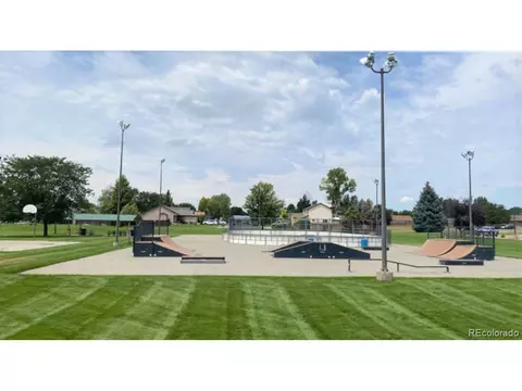 412 Elbert St, Johnstown, CO 80534 photo 4