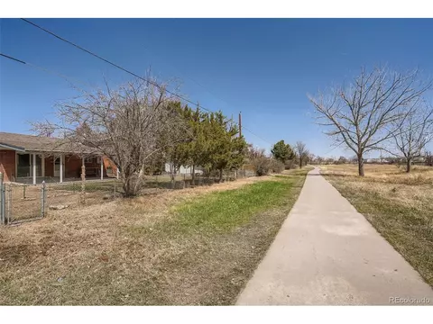 12762 E 2nd Ave, Aurora, CO 80011 photo 29