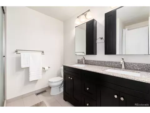 Bath - 14926 E Iliff Pl, Aurora, CO 80014 photo 2 of 3