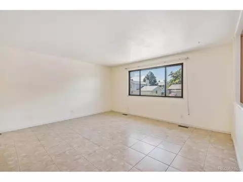 5084 Utopia Ct, Denver, CO 80239 photo 6