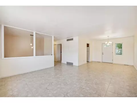 5084 Utopia Ct, Denver, CO 80239 photo 8