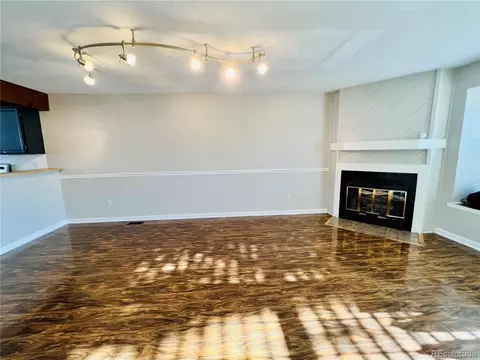 4606 S Dillon Ct #E, Aurora, CO 80015 photo 3