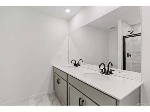 Bath - 15339 W 68th Loop, Arvada, CO 80007 photo 6 of 9