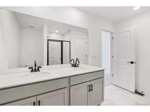 Bath - 15339 W 68th Loop, Arvada, CO 80007 photo 7 of 9