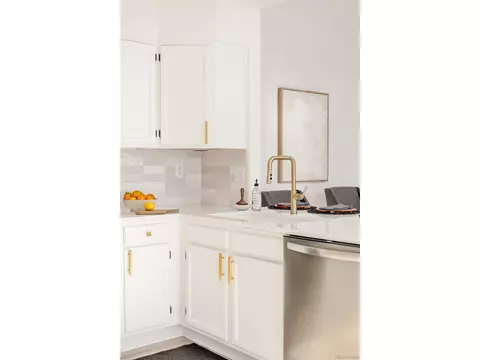 17990 E Dickenson Pl, Aurora, CO 80013 photo 14
