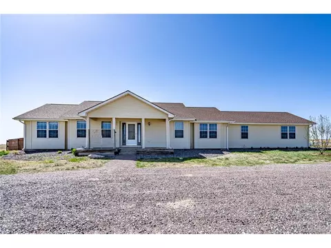 44444 E Iliff Trl, Bennett, CO 80102 photo 5