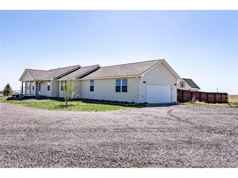 44444 E Iliff Trl, Bennett, CO 80102 photo 2