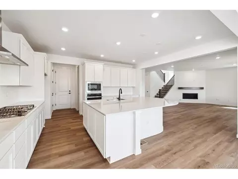 24748 E 40th Ave, Aurora, CO 80019 photo 5