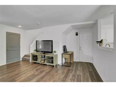 4925 E 100th Dr, Thornton, CO 80229 photo 5