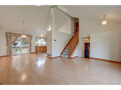 4381 Perth Cir, Denver, CO 80249 photo 4