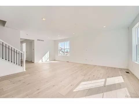 24792 E Atlantic Dr, Aurora, CO 80018 photo 3
