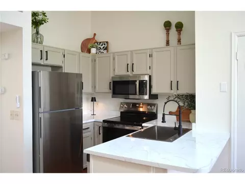 839 Summer Dr #1F, Highlands Ranch, CO 80126