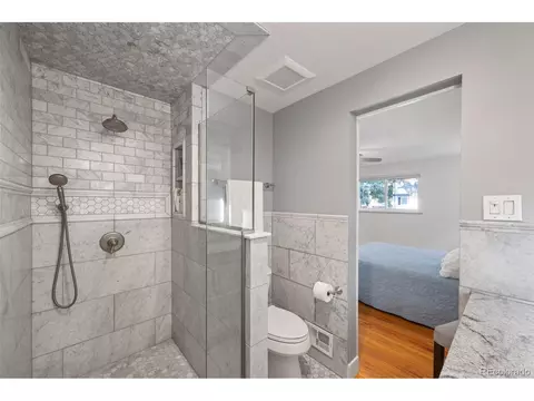 Bath - 703 S Oneida Way, Denver, CO 80224 photo 2 of 4