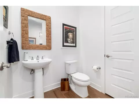 Bath - 27810 E Lakeview Dr, Aurora, CO 80016 photo 1 of 7