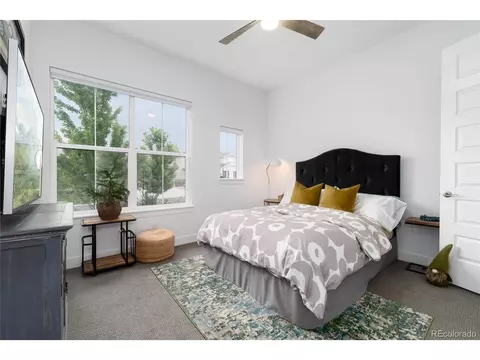 Bedroom - 27810 E Lakeview Dr, Aurora, CO 80016 photo 4 of 6