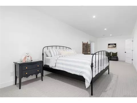 Bedroom - 27810 E Lakeview Dr, Aurora, CO 80016 photo 6 of 6