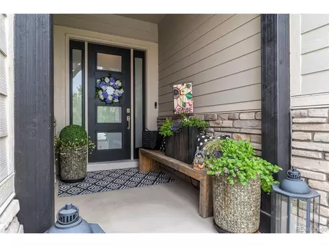 Entry Way - 27810 E Lakeview Dr, Aurora, CO 80016 photo 1 of 4