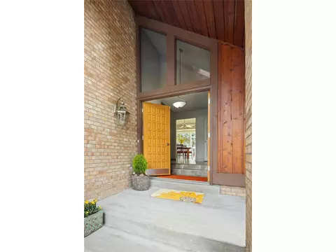 10572 E Orchard Pl, Englewood, CO 80111
