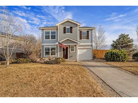 819 Willow Dr, Lochbuie, CO 80603
